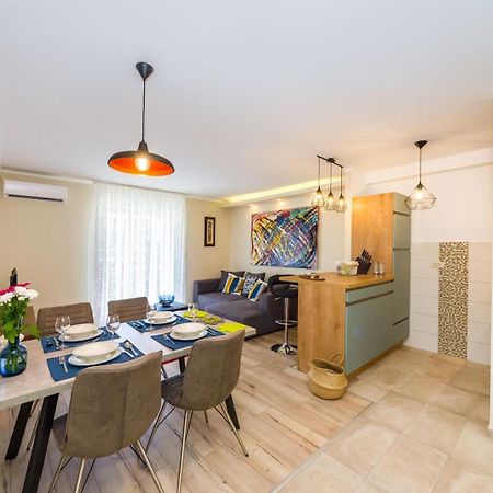 Ema 2Br Apt. In Old Town Centre ザダル エクステリア 写真