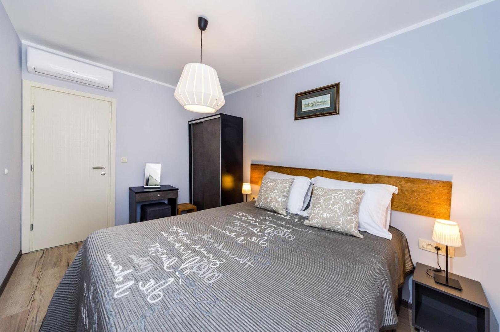 Ema 2Br Apt. In Old Town Centre ザダル エクステリア 写真
